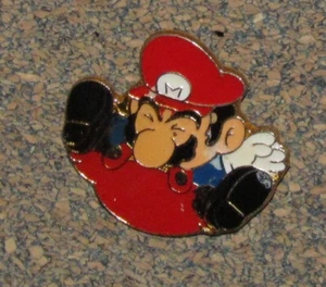 D22 PINBACK PIN COMIC BD CARTOON NINTENDO VIDEOSPIEL MARIO JUMPING - Bild 1 von 1