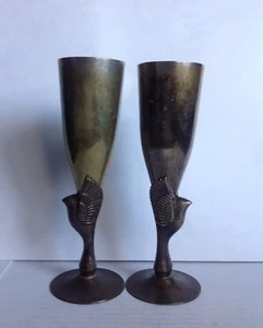2 copas de flauta de latón y chapadas en plata pesadas Godinger renacimiento egipcio India EPNS - Imagen 1 de 10