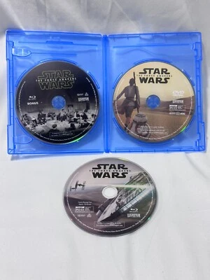 DISNEY STAR WARS : THE FORCE AWAKENS. 3 DISC SET. BLU-RAY + DVD + DIGITAL HD - Image 1 of 4