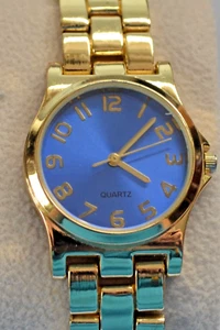 Unbranded Wristwatch - Blue Dial - 2000's - Quartz - Hattori Movement - Working - Picture 1 of 10