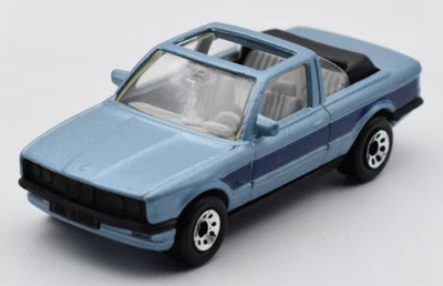 Matchbox Superfast BMW 323i Cabriolet blu, arredamento grigio. Made in Thailand - Immagine 1 di 4