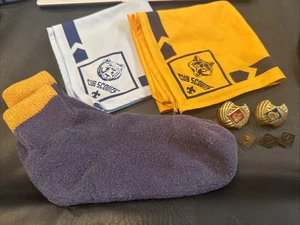 Wolf Bobcat Cub Boy Scout Neckerchiefs Slides Pins with Blue & Yellow Socks - Picture 1 of 4