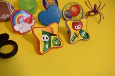 Lote Mixto de 11 Plástico Favores de Fiesta Pasteles Veggetales Scooby Doo Foto 1 de 4