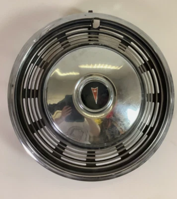 1973 1974 73 74 Tapacubos Pontiac Grand Prix LeMans Safari Catalina Bonneville Foto 1 de 2