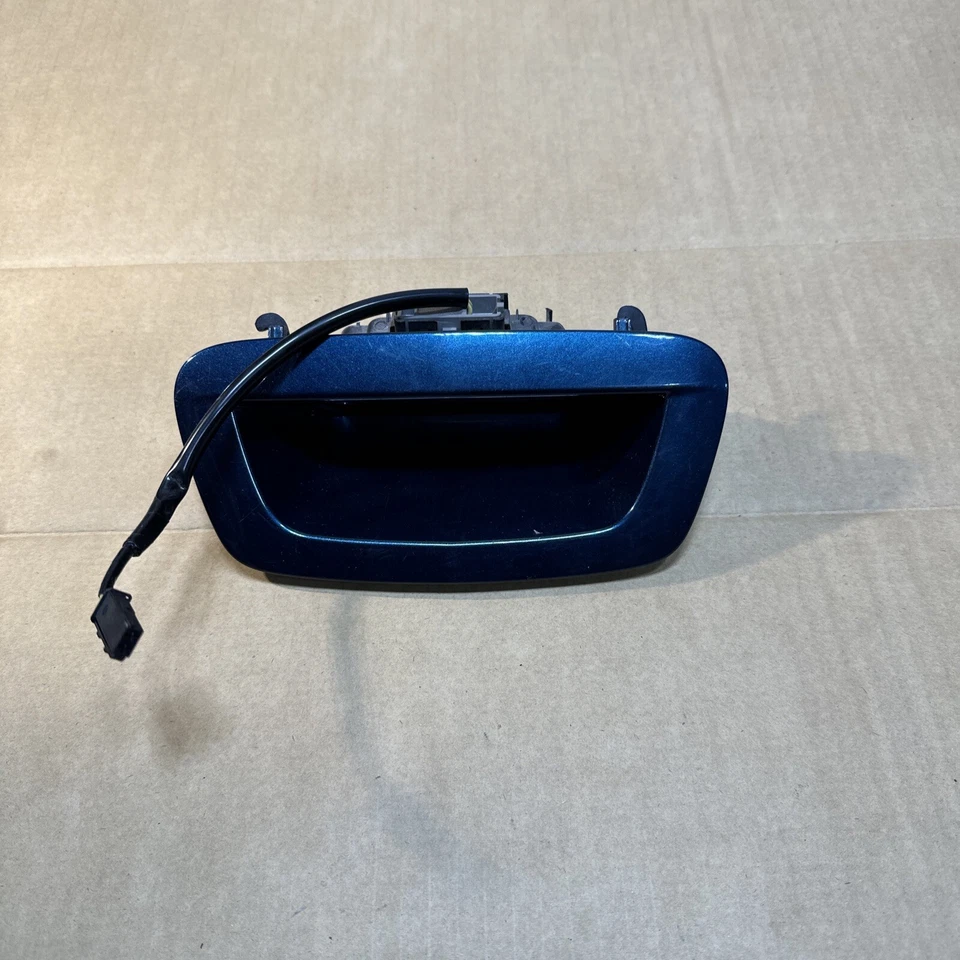 Оригинальная ручка подъемного борта задней двери для Chevrolet Trax 2015-2018 годов выпуска 95147493 - Изображение 1 из 4