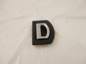 REAR CARGO CLIP Audi A6 98 99 00 01 2001 2000 1999 1998 - Picture 1 of 1