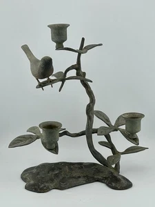 Candelabro de bronce de 3 luces pájaro en rama 9′′ de alto mediados de siglo años 50 pátina profunda de colección - Imagen 1 de 10