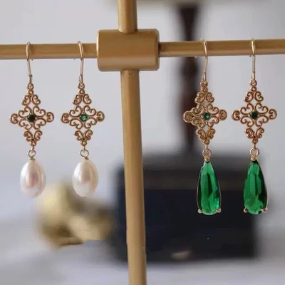 PENDIENTES PERFECTOS AAA AKOYA PERLAS BLANCAS ORO AMARILLO 14K Foto 1 de 4
