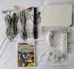 Wii Konsole Konvolut - nicht funktionsfähig - nur Teile - Bild 1 von 8