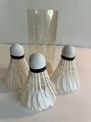 3 ВОЛАНА для бадминтона птицы настоящие перья белые резиновые наконечники винтажные - Изображение 1 из 4