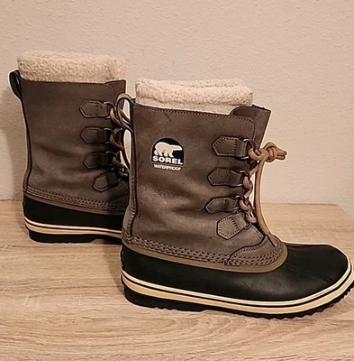 Bota de nieve impermeable Sorel 1964 Pac 2 para mujer talla 10 gris aislada  Foto 1 de 4