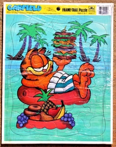 14.5" x 11" Golden 1978 Garfield Frame-Tray Puzzle 4552C-17 Ages 3-7 - Picture 1 of 2
