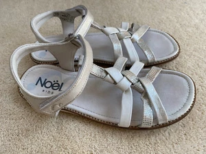 NoeL Kids Girls Shoes Sandals Metallic Silver & Cream Size EU38 - Picture 1 of 23
