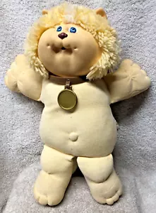 MUÑECA GATO KOOSAS gatito amarillo repollo parche niños vintage peluche mascota 1983 - Imagen 1 de 3