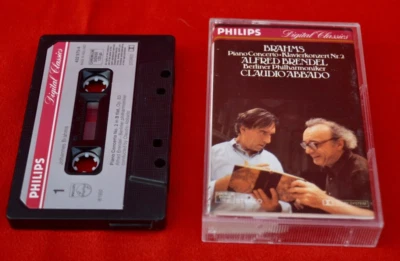 PHILIPS:   BRAHMS - BRENDEL / ABBADO - PIANO CONCERTO NO. 2 CASSETTE TAPE - VGC - Image 1 of 4