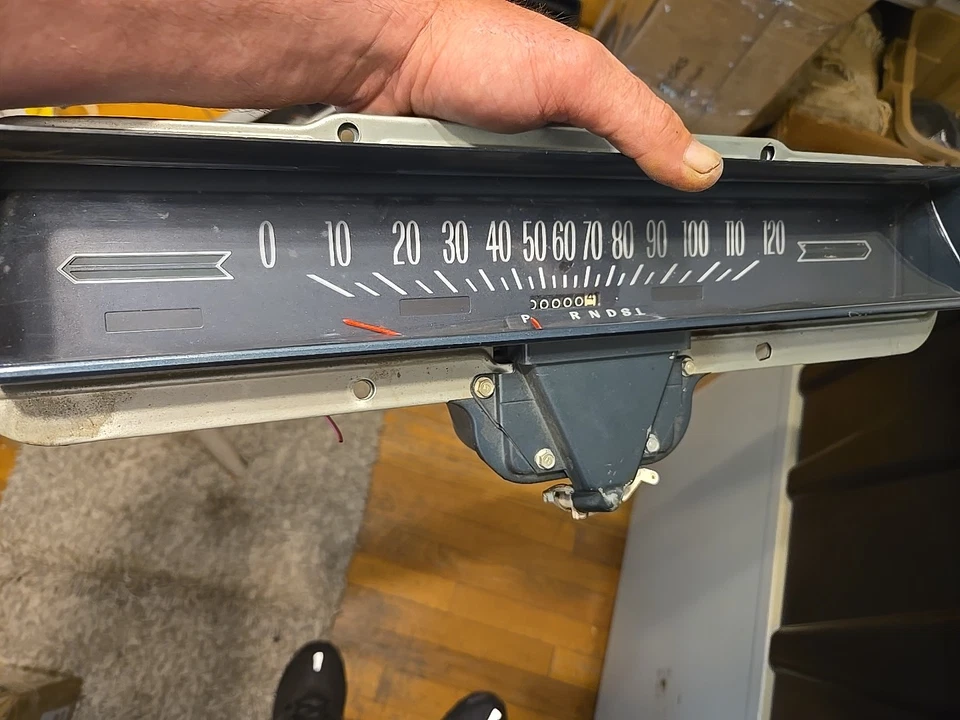 Pontiac Grand Prix Catalina Bonneville 1964-65 calibre 120 Mph grupo 0 millas fabricante original Foto 1 de 4