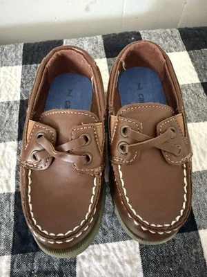 Mocasín Carters 7 de cuero sintético marrón para niños  Foto 1 de 4
