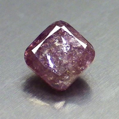 0.21 Ct Fabulous Radiant (3 x 2 MM) Natural Argyle Fancy Purplish Pink Diamond - Image 1 of 4