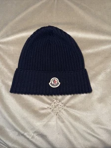 kids/youth unisex navy blue Moncler beanie size L - Picture 1 of 4