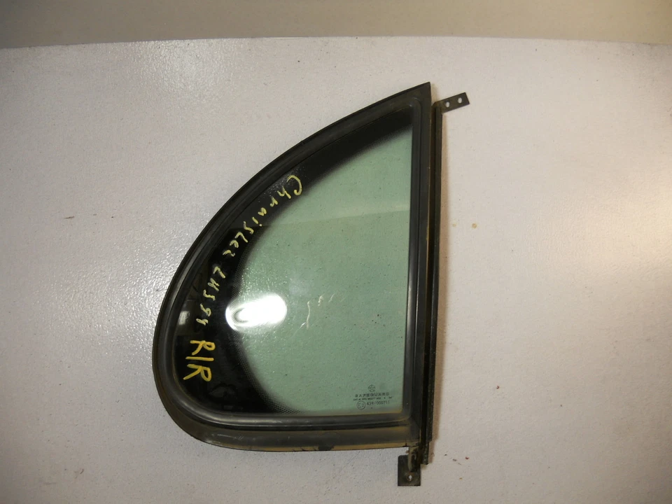 1998 Chrysler LHS Quarter Right Rear Glass - Image 1 of 1