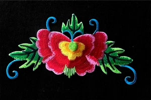 1pz Ferro da Stiro da Ricamo Peonia Artigianale Rosa/Verde Caldo su Patch 6 1/4 x 3 1/4 pollici - Foto 1 di 4