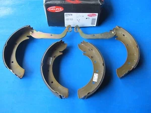 Mâchoires de freins arrière Delphi pour: Citroën: C25 2.0, 2.5D et 2.5TD, J5 - Picture 1 of 1