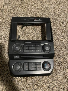OEM 2015-2018 Ford F150 Radio Stereo Climate Control Bezel 8" Screen Heated Seat - Bild 1 von 6