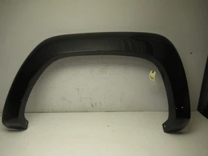 04-12 CANYON COLORADO LH REAR QUARTER FLARE MOLDING BLACK WA8555 SCRATCHES - Picture 1 of 12