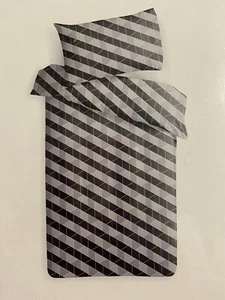 Doona Cover Single Bed Black and Grey Lines With Matching Pillow Case - Picture 1 of 3