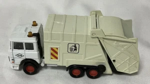 Matchbox Garbage Truck K-133 (1987 Super Kings) Moving parts, wheels turn - Picture 1 of 7