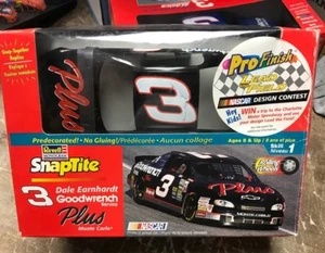 Revell Snaptite Dale Earnhardt Sr Goodwrench Monte Carlo - Picture 1 of 7