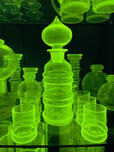 Nanny Still - Sulttaani Decanter +6 Glasses RARE Riihimäen Lasi Uranium Vaseline - Picture 1 of 8