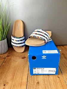 Brandneu mit Karton Adidas Adilette W GW0564 RICH MNISI COLLAB KORK SLIDER SANDALEN GRÖßE UK 6 - Bild 1 von 16