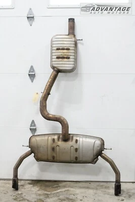 AUDI A3 QUATTRO 2015-2019 2,0 L ESCAPE TRASERO SILENCIADOR RESONADOR TUBO DE ESCAPE OEM Foto 1 de 4