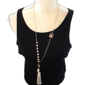 Chico's langer Anhänger goldfarbene Halskette Quaste Strass Perlen 42 Zoll - Bild 1 von 3