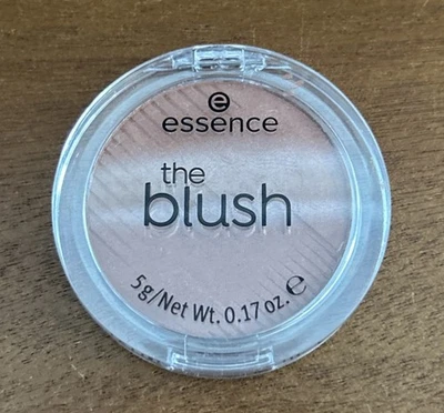 Essence The Blush Highly-Pigmented Easy Blend #20 Bespoke. - Image 1 of 2