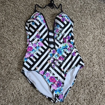 Traje de baño Kenneth Cole New York para mujer con tiras delanteras de una pieza, mediano Foto 1 de 4