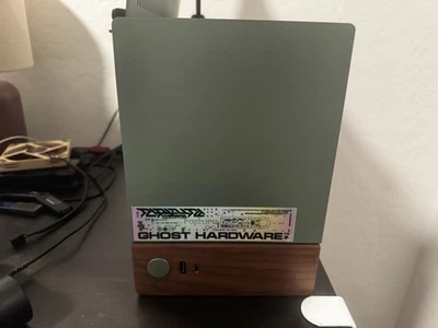 Funda para PC Fractal Design Terra Jade Mini-ITX con elevador PCIe 4.0 Foto 1 de 3