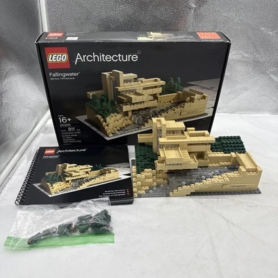 LEGO Architecture 21005 Wright Fallingwater 100% Complete w/ Box & Instructions - Image 1 of 4