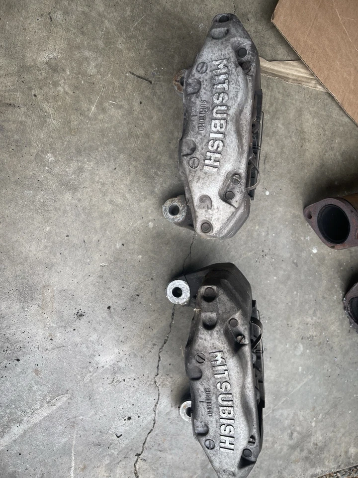 Pinzas de freno delanteras Sumitomo 1991 93 Mitsubishi 3000GT VR4 AWD conductor pasajero Foto 1 de 1