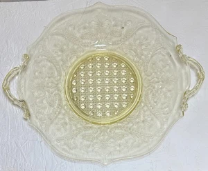 Vintage 1930s Lancaster Topaz Glass Yellow Depression Glass Etched Plate Tray - Picture 1 of 3