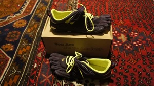 Scarpe da donna Vibram FiveFingers V-Train US 9,5-10 viola e giallo 17W6606 - Foto 1 di 8
