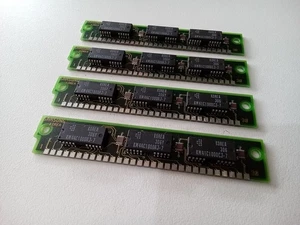 4 MB (4 x 1 MB) 30 pin SIMMs - Samsung - Picture 1 of 1
