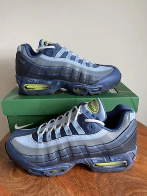 Tamanho 9 - Nike Air Max Muscle 95 QS Yu-Gi-Oh! Joey com cartão promocional II7404 400 - Imagem 1 de 4