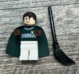 Lego Marcus Flint Minifigure hp107 Harry Potter 4737 Quidditch Match
