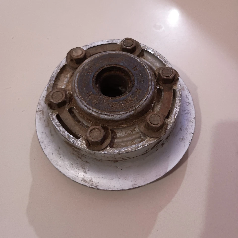 Buje de montaje de picadena HYOSUNG GV250 AQUILA #64610HJ8203 Foto 1 de 4