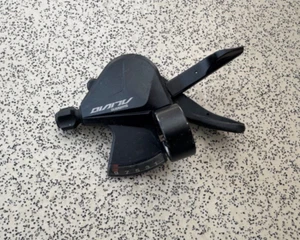 Shimano Alivio 9 speed shifter (H7) - Picture 1 of 3