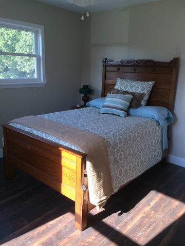 Antique Double Bed-Sturdy And Nice Cover