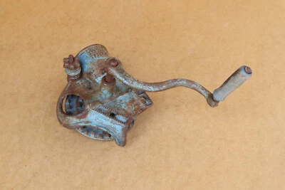 Antique Vintage Cast Iron Hand Corn Sheller Device Tool Communist Era 1950s. - Image 1 of 4