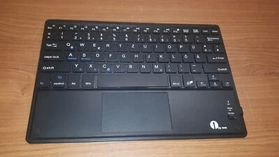 1 BY ONE Bluetooth Tastatur mit Touchpad, Tablet Tastatur, Layout: Deutsch - Bild 1 von 3